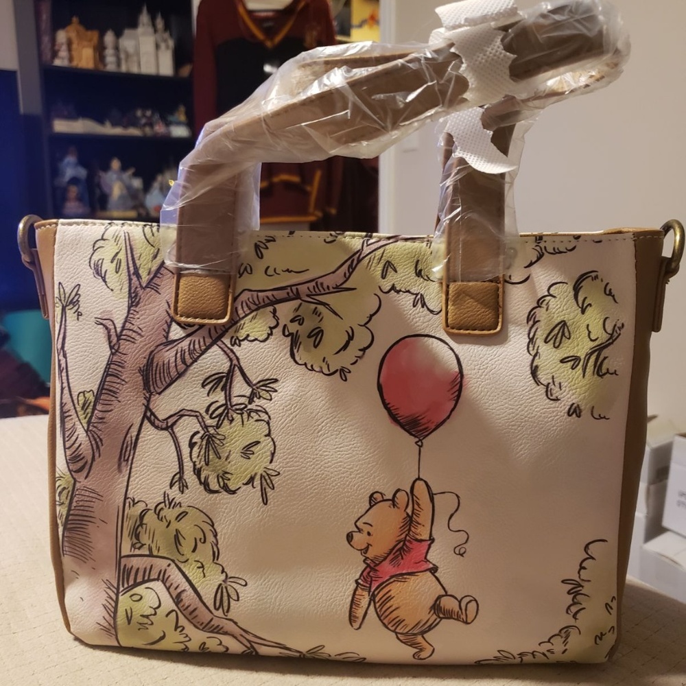 Disney Loungefly Pooh Balloon Crossbody